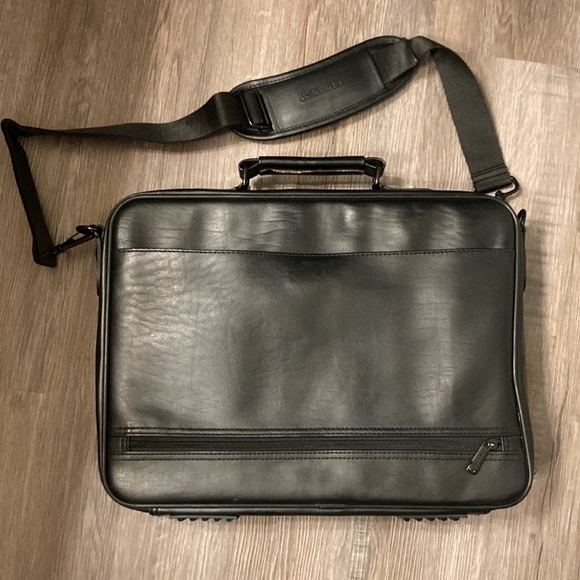 Sumdex Laptop Briefcase - Picture 8 of 9